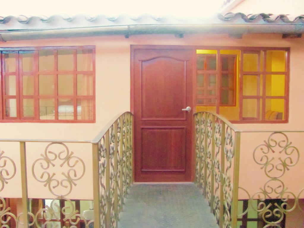 Kuska Hostal Cuzco Esterno foto
